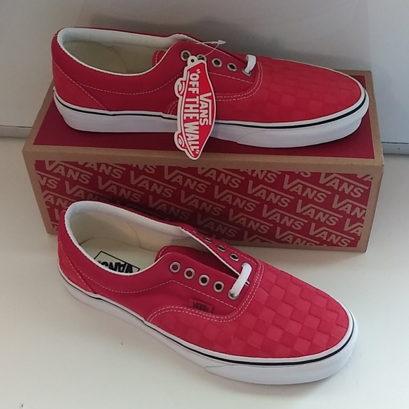 VANS Debossed Checkerboard Red Era Men's Sneakers - Picture 1 of 11